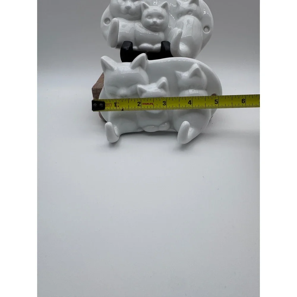 Vintage Avon White Ceramic Cat Family Wall Hooks Set of 2 Feline Decor